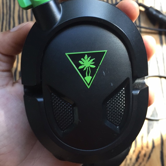 Turtle Beach Gaming Headphones - Picture 4 of 8